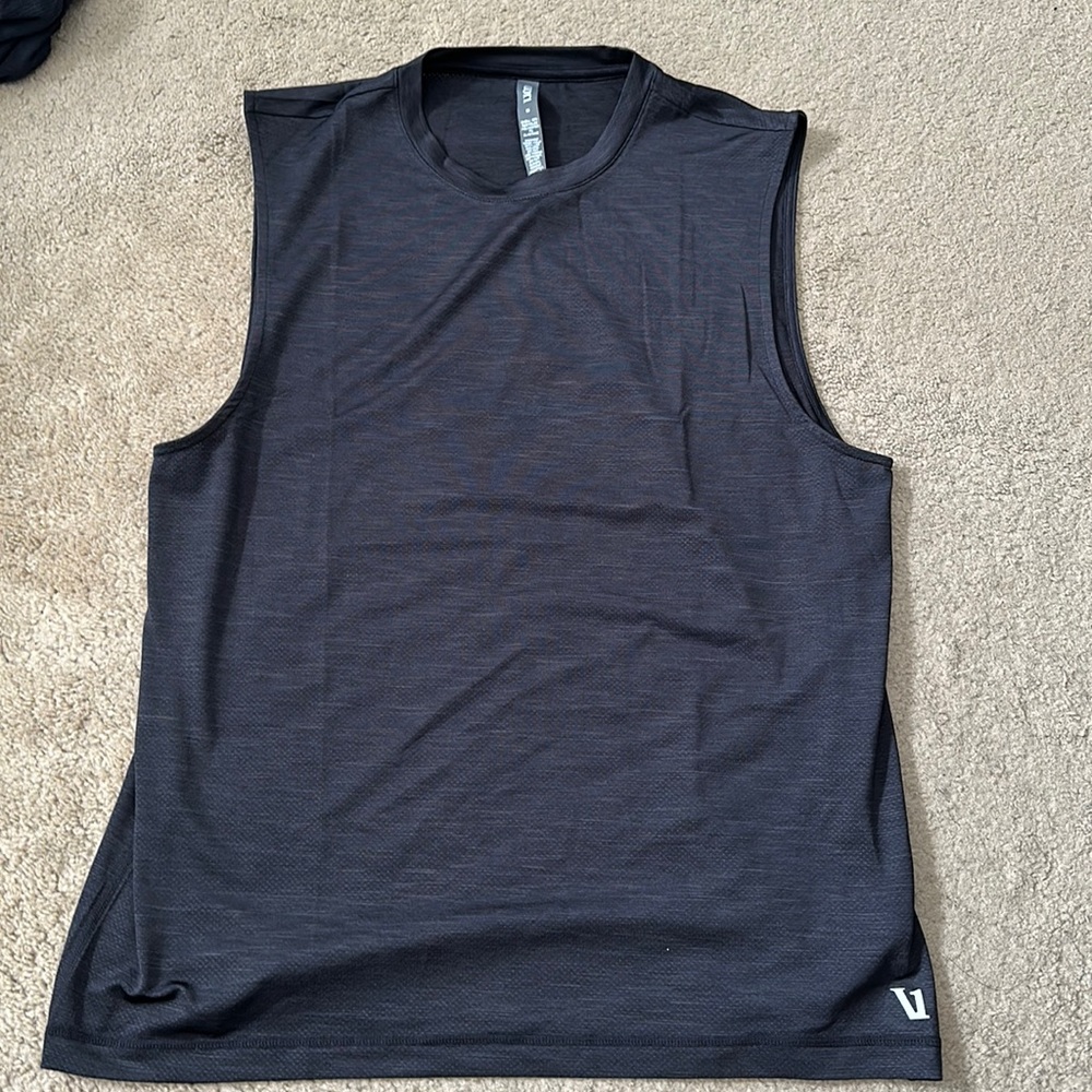 Vuori men’s muscle tank size medium black
